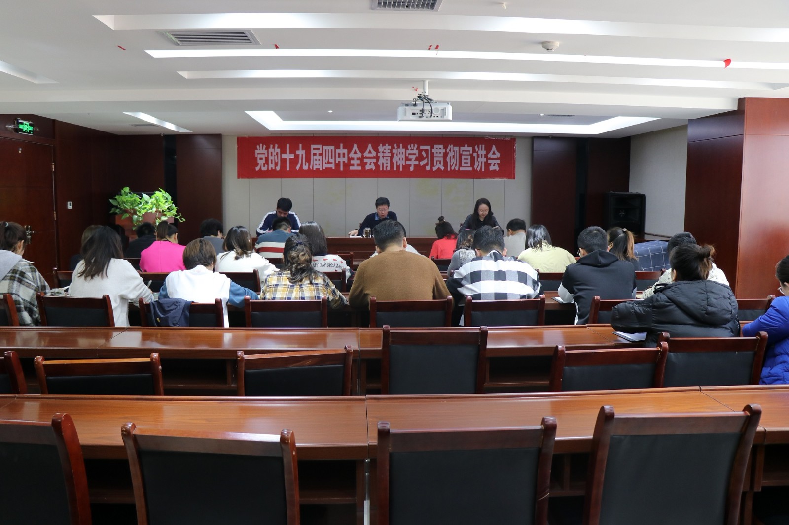 1576715401200164Z28t.jpg 图稿.JPG