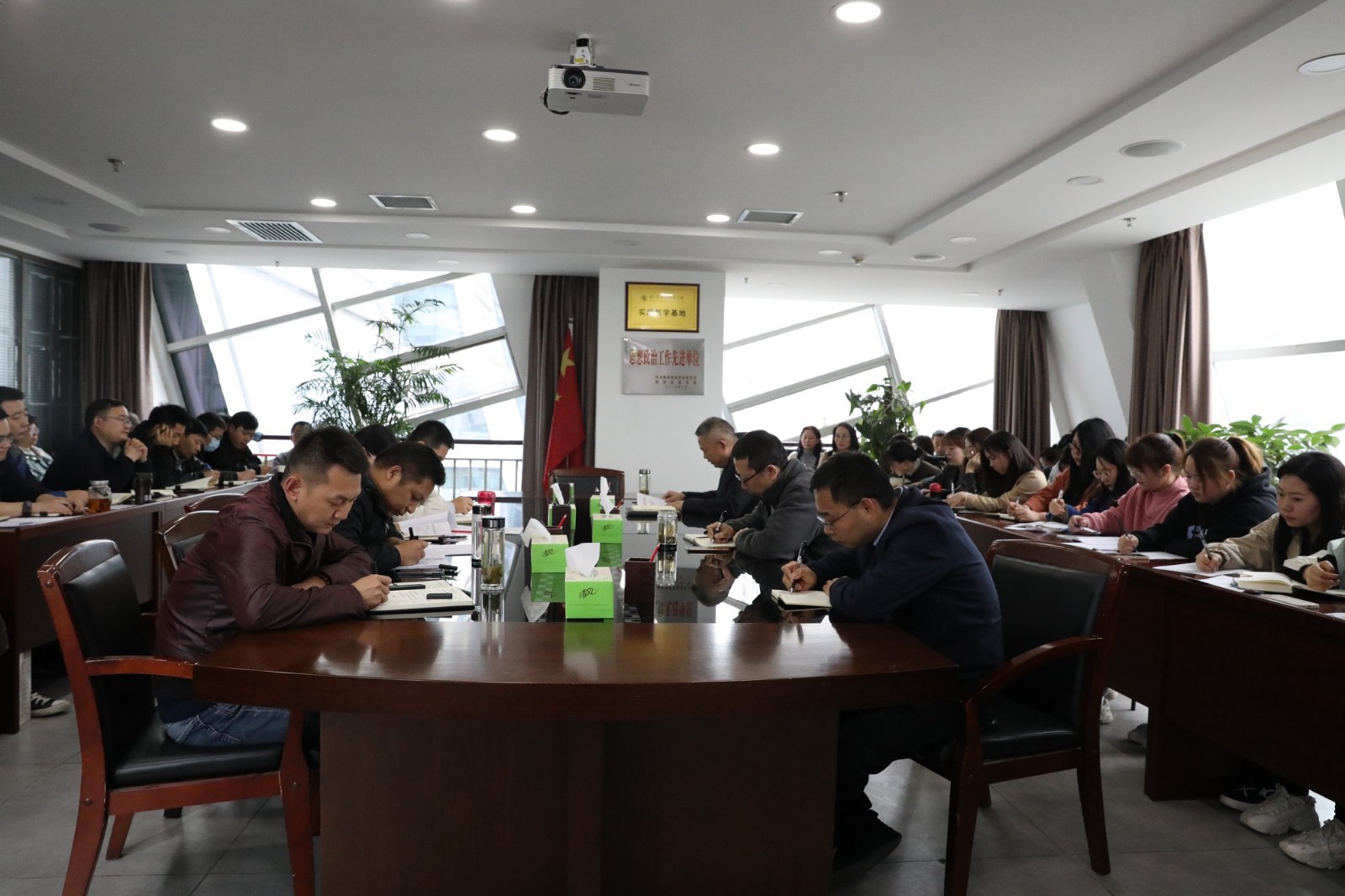 1617851008594291mXjR.jpeg 水环境公司举办党史学习教育专题读书班活动.jpeg