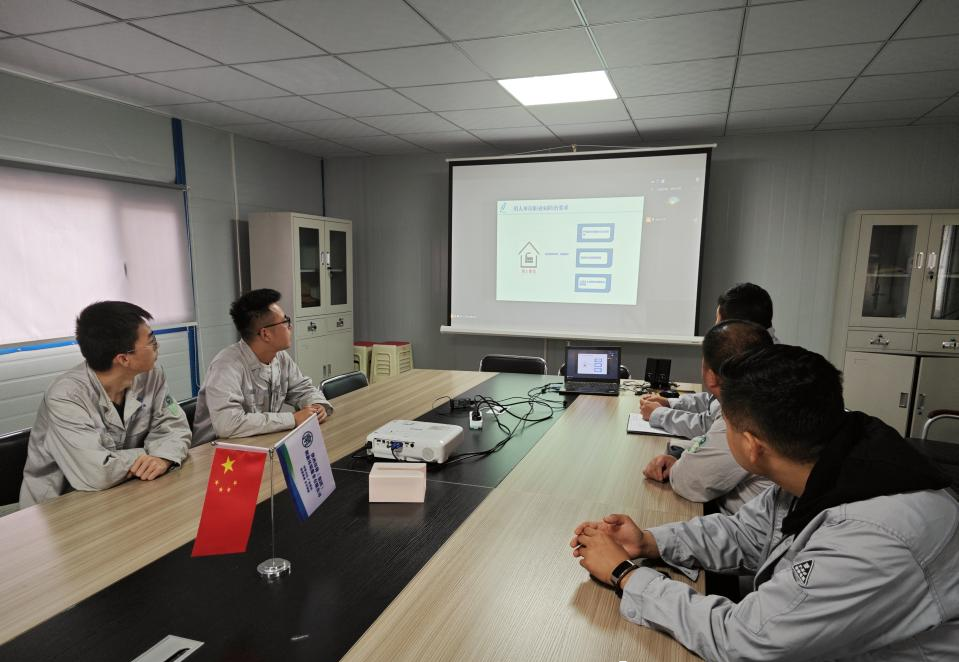 1698717806821484fUJv.png 健全体系为健康“导航”.png